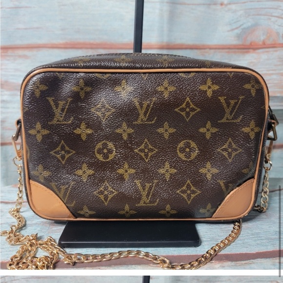 450 "Trocadero 23" Authentic Louis Vuitton Monogram Trocadero 23 bag - Picture 4 of 12